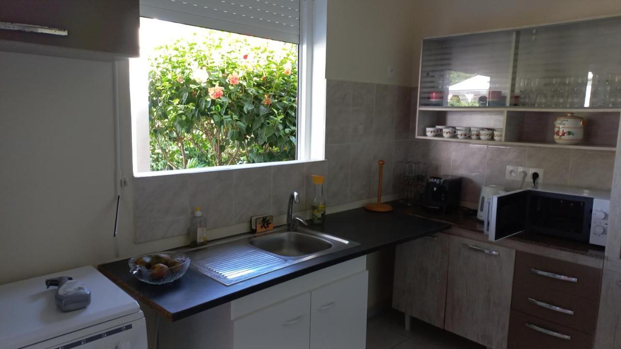 Charmant Petit T2 Dans Maison Vieux-Bourg Esterno foto