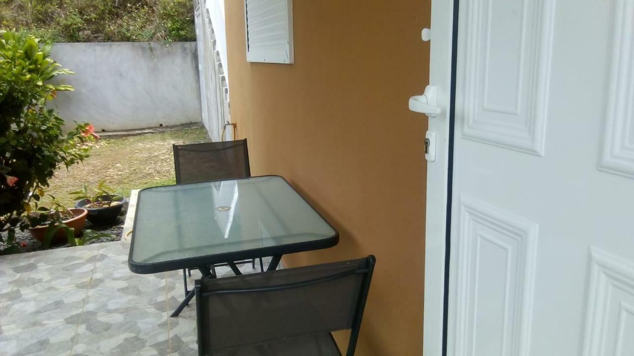Charmant Petit T2 Dans Maison Vieux-Bourg Esterno foto